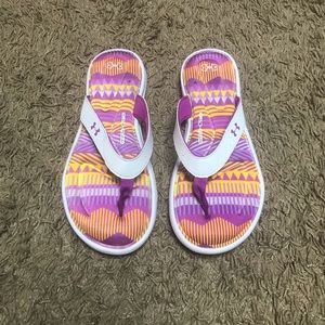 Like new Under Armour flip flops, size 8